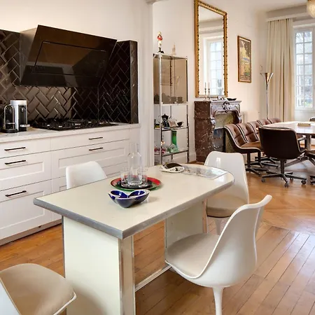 Casablanca Paris Villa Vichy