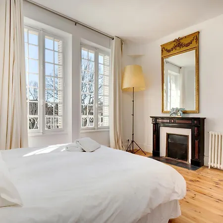 Casablanca Paris Villa
