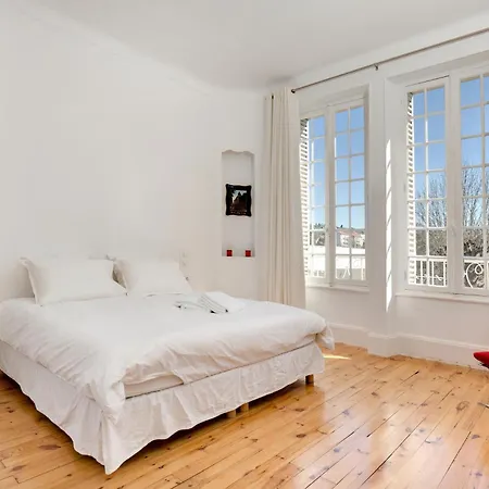 Casablanca Paris *