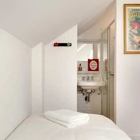Casablanca Paris Villa Vichy